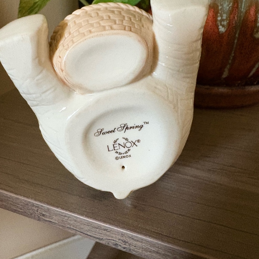 Lenox Sweet Spring Elephant - Picture 2 of 4